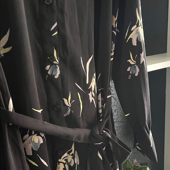 Black Floral Long Sleeve Target dresses. 1X & XL - Picture 5 of 8